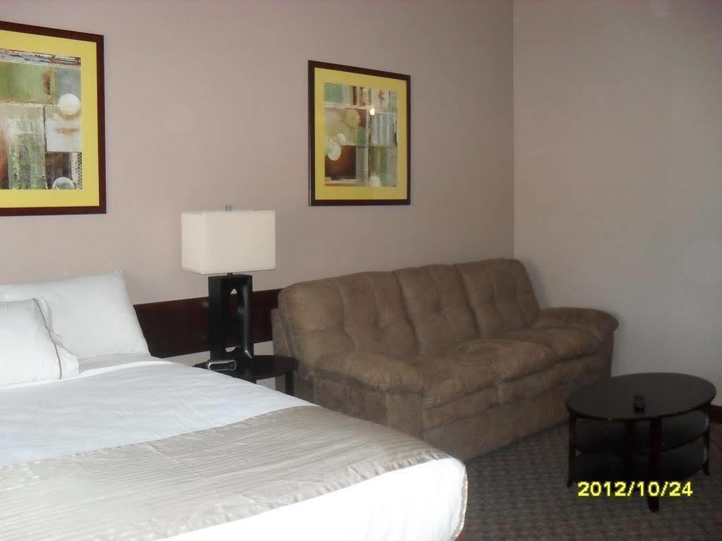 Bell'S Extended Stay And Suites เซนต์โรเบิร์ต ภายนอก รูปภาพ