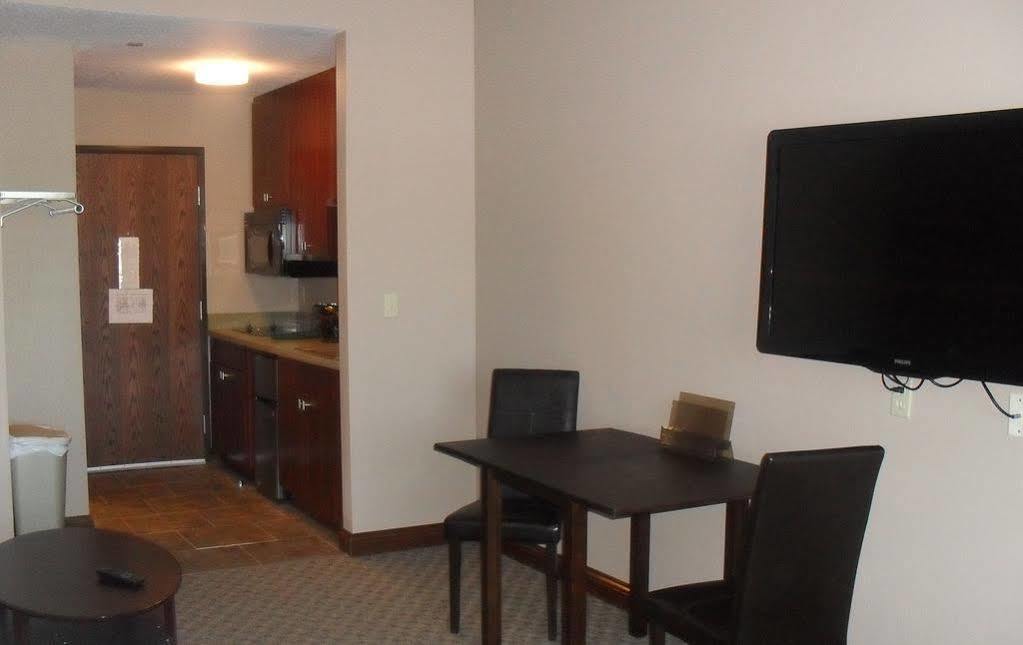 Bell'S Extended Stay And Suites เซนต์โรเบิร์ต ภายนอก รูปภาพ